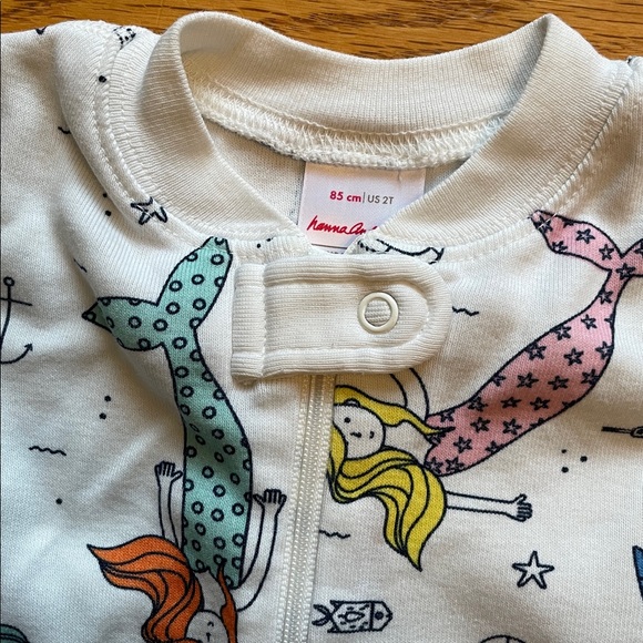 Hanna Andersson Mermaid Pajamas - Picture 3 of 14